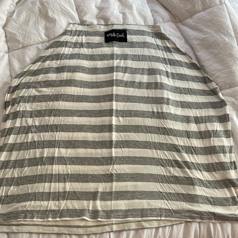 Milk, snob car seat, cover gray and cream stripe